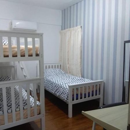 3Rooms 10Pax Mc 5 Star Hotel Sofa&Bed Mrt Mcd Axiata Seri Kembangan Extérieur photo
